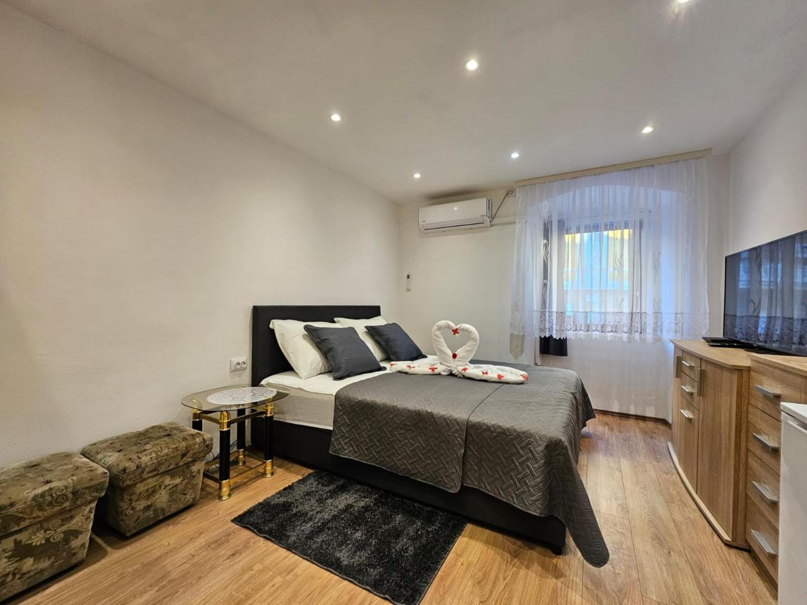 Nastanitev v družini Centar Ri-room *